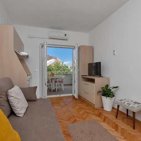 Apartments Marija Тучепи Экстерьер фото