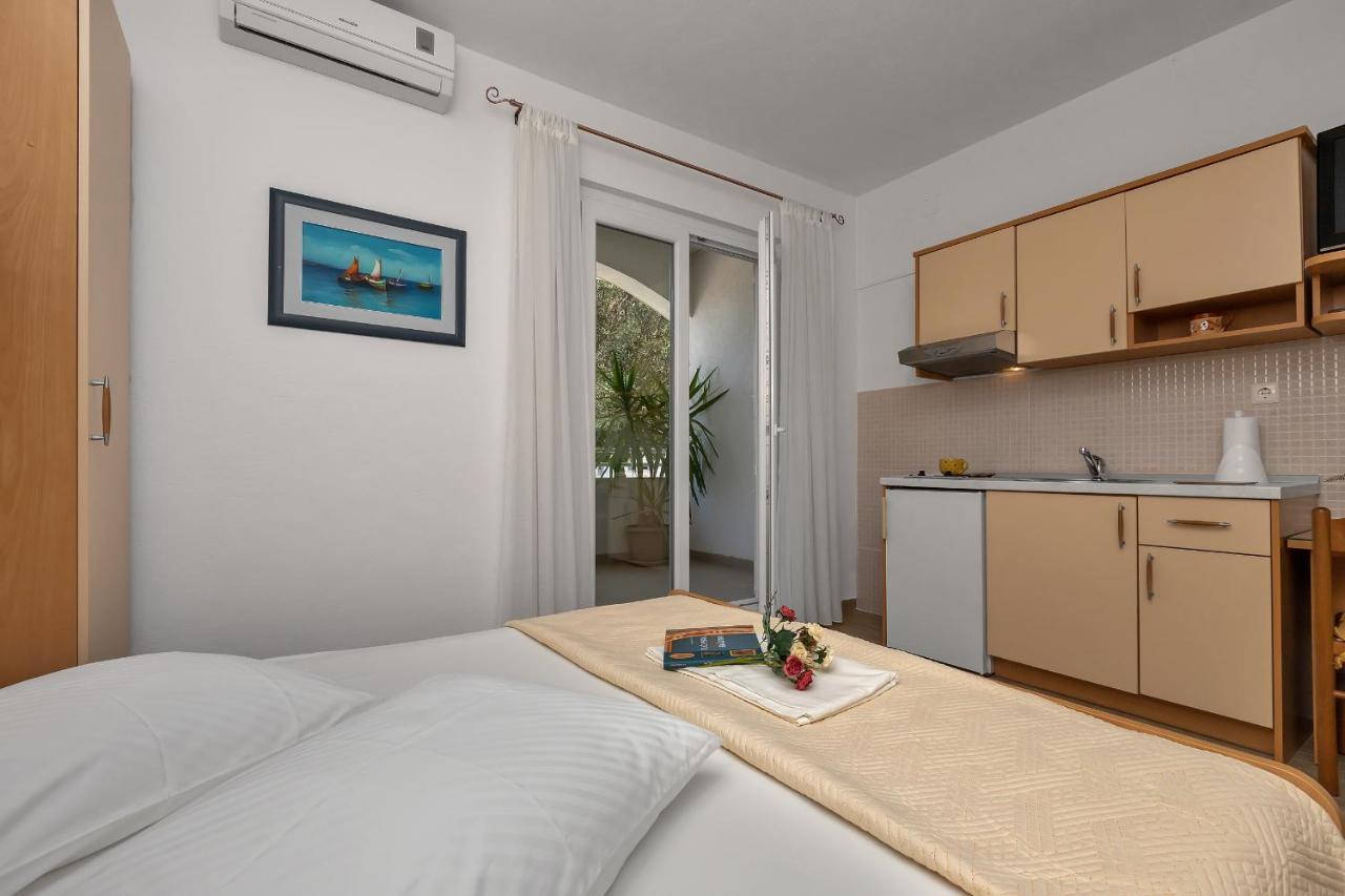Apartments Marija Тучепи Экстерьер фото