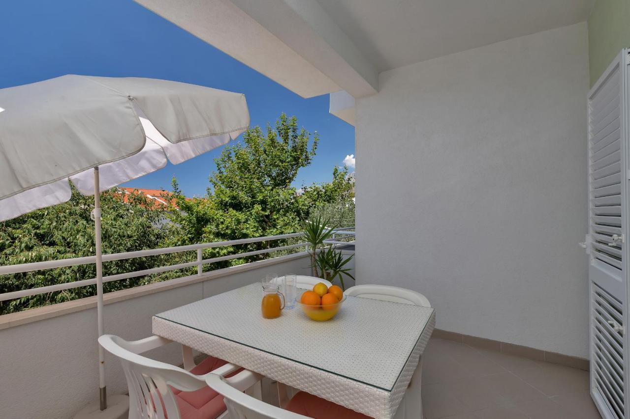 Apartments Marija Тучепи Экстерьер фото