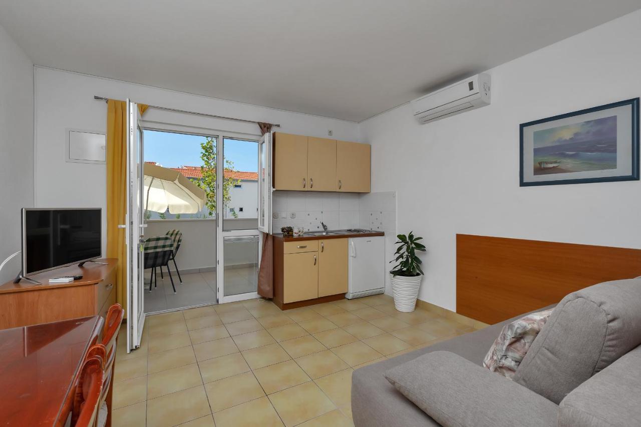 Apartments Marija Тучепи Экстерьер фото